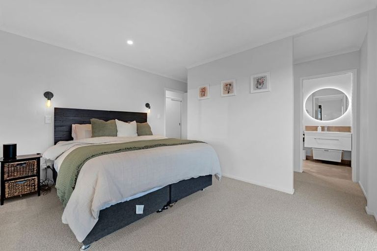Photo of property in 100 Hitchen Road, Pokeno, 2402