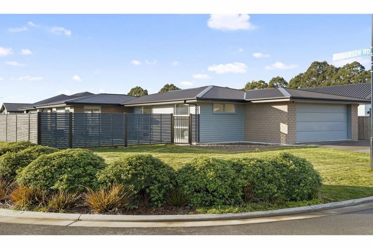 Photo of property in 1 Fry Place, Rolleston, 7614