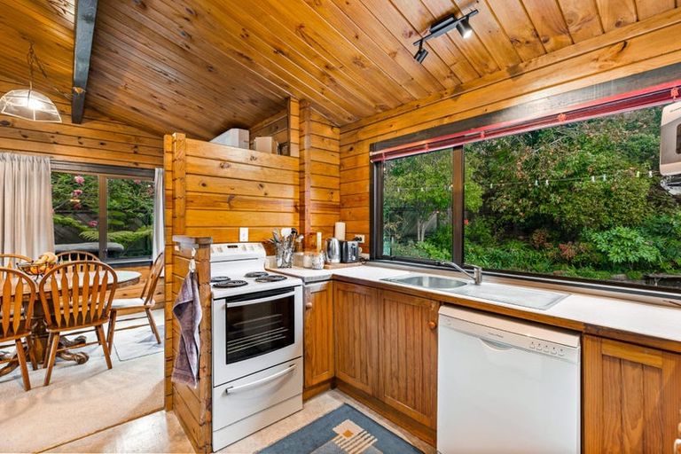 Photo of property in 124 West Harbour Drive, West Harbour, Auckland, 0618