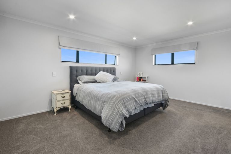 Photo of property in 28 Thomason Crescent, Pokeno, 2402