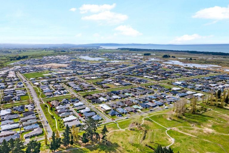 Photo of property in 3 Forbes Street, Pegasus, 7612