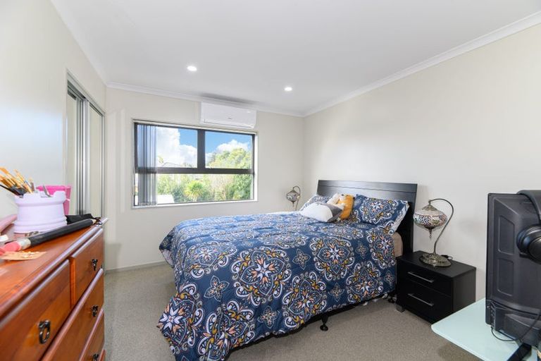 Photo of property in 9a Harrington Road, Henderson, Auckland, 0610