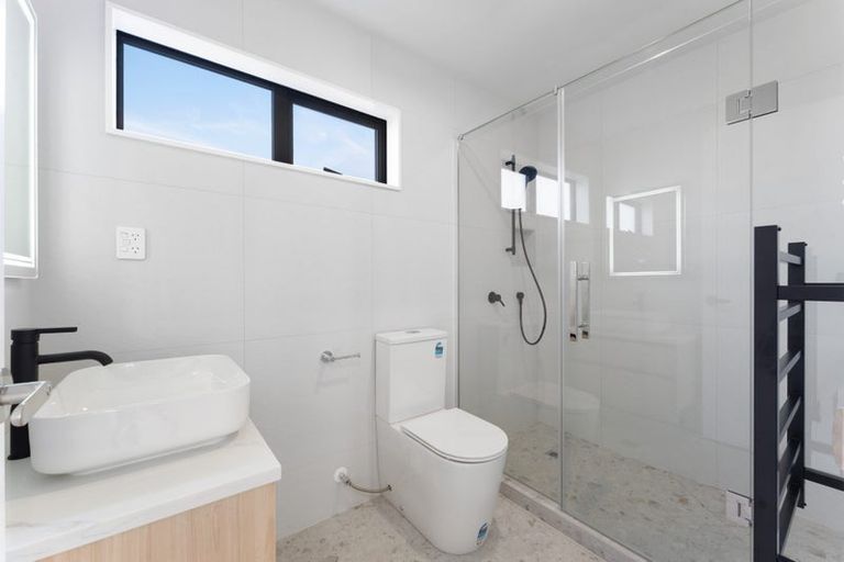 Photo of property in 729 Massey Road, Mangere, Auckland, 2022