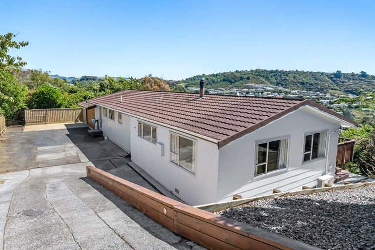 Photo of property in 58 Mercury Way, Whitby, Porirua, 5024