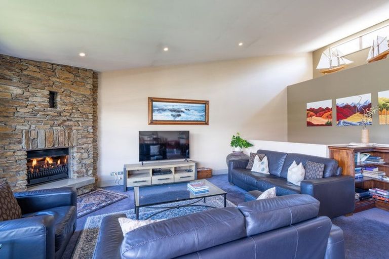 Photo of property in Lake Street Apartments, 10/8 Lake Street, Queenstown, 9300