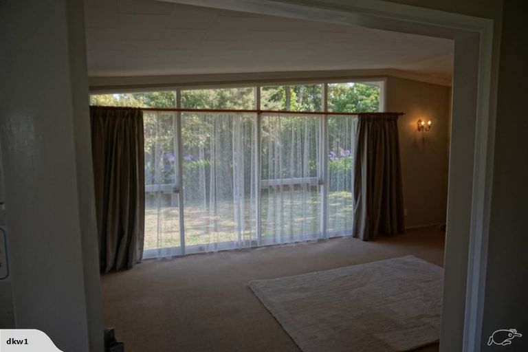 Photo of property in 83 Holly Road, St Albans, Christchurch, 8014
