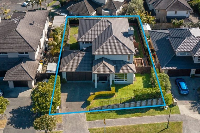 Photo of property in 4 Laurel Oak Drive, Schnapper Rock, Auckland, 0632
