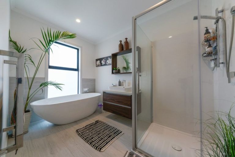 Photo of property in 18 Kaniera Terrace, Cambridge, 3434