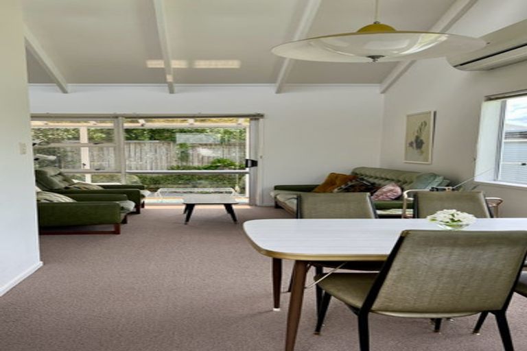 Photo of property in 2/9 Ascot Avenue, Narrow Neck, Auckland, 0624