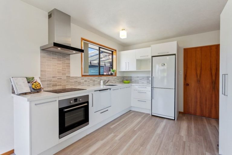 Photo of property in 14 Arkwright Place, Halswell, Christchurch, 8025