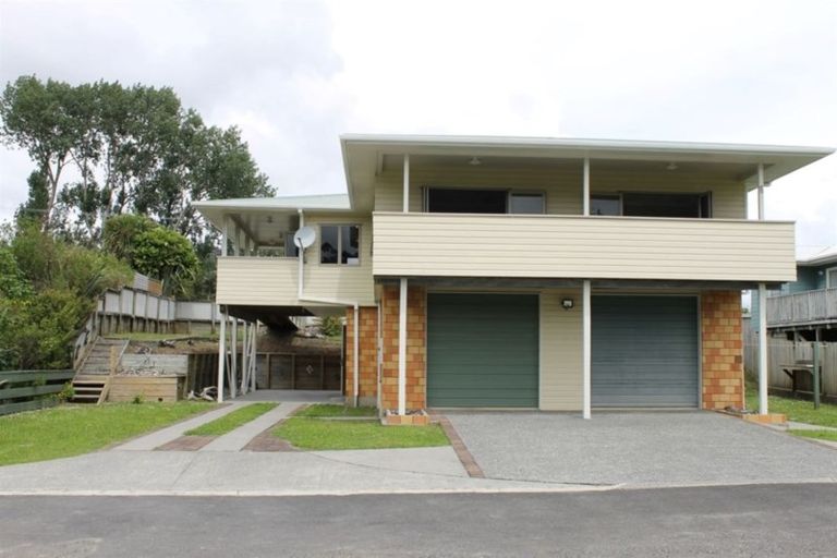 Photo of property in 60 Kauri Grove, Coromandel, 3506