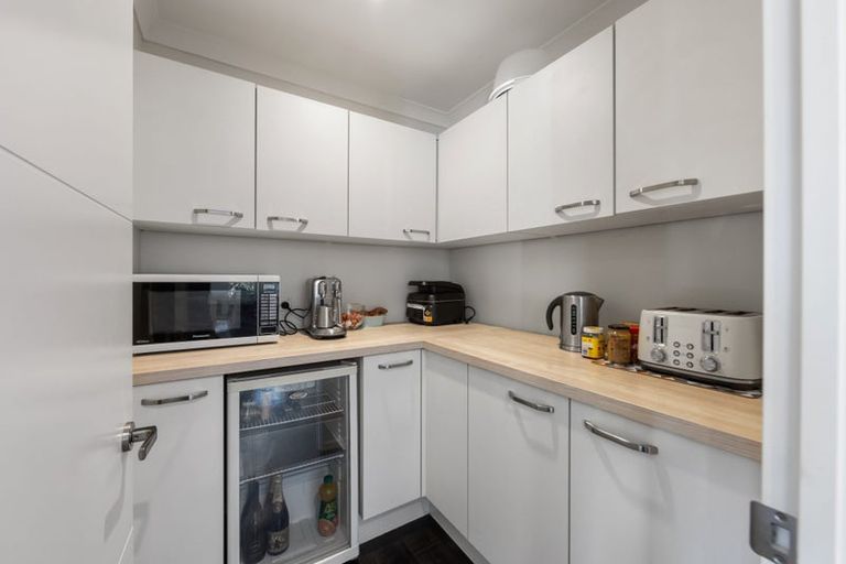 Photo of property in 4 Kawharu Street, Marshland, Christchurch, 8083