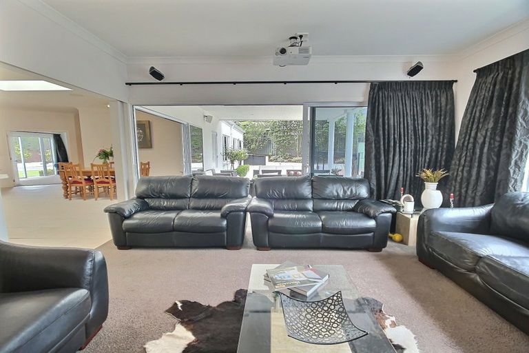 Photo of property in 115 Kent Terrace, Taradale, Napier, 4112