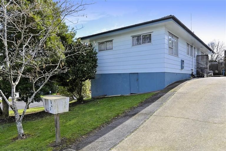 Photo of property in 3 Jarrah Place, Massey, Auckland, 0614