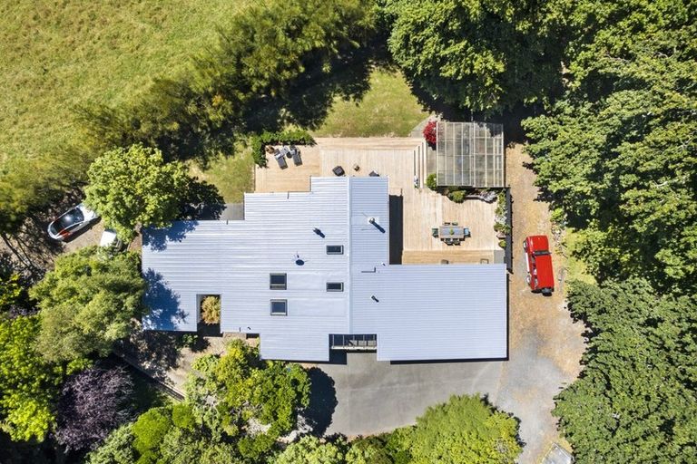 Photo of property in 7 Maungakotukutuku Road, Paraparaumu, 5032