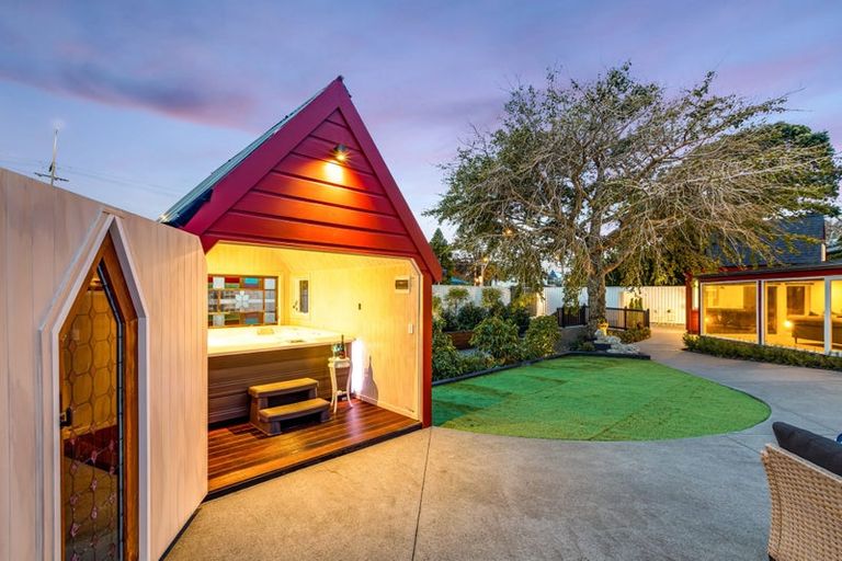 Photo of property in 64 Kings Crescent, Hutt Central, Lower Hutt, 5010