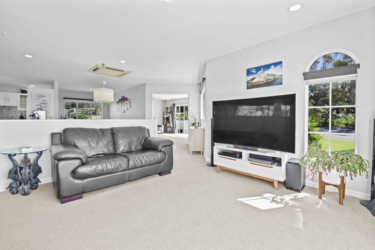 Photo of property in 1159 Whangaparaoa Road, Gulf Harbour, Whangaparaoa, 0930