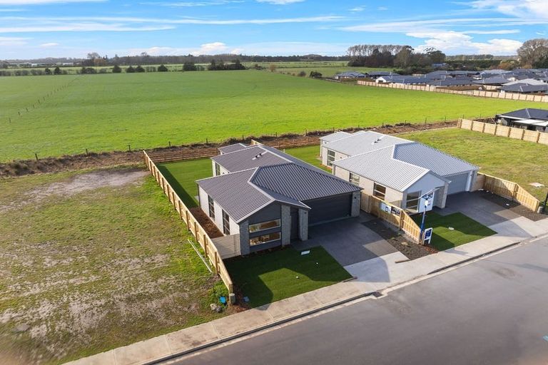 Photo of property in 26 Ellmers Street, Woodend, 7691