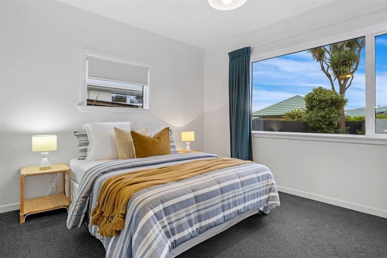 Photo of property in 187 Centaurus Road, Saint Martins, Christchurch, 8022