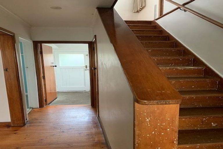 Photo of property in 21 Guildford Street, Burnside, Christchurch, 8053