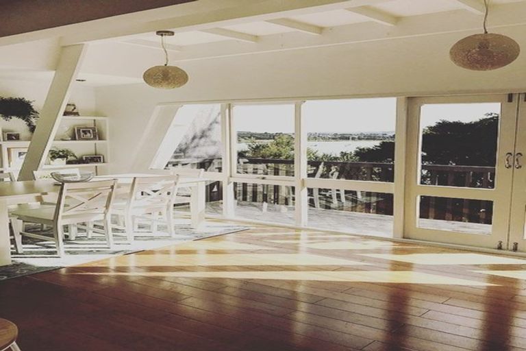 Photo of property in 38a Oruamo Place, Beach Haven, Auckland, 0626