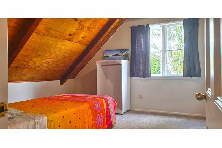 Photo of property in 14a South Lynn Road, Titirangi, Auckland, 0604