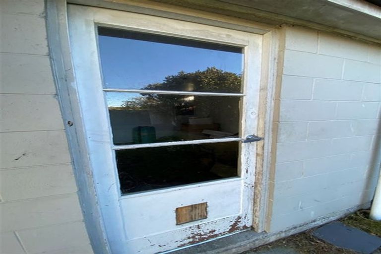 Photo of property in 91 Oakhampton Street, Hornby, Christchurch, 8042