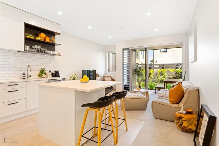 Photo of property in 5/28 Nevill Road, Hobsonville, Auckland, 0616