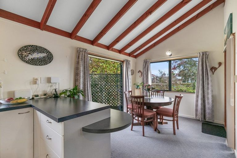Photo of property in 10 Dellys Grove, Levin, 5510