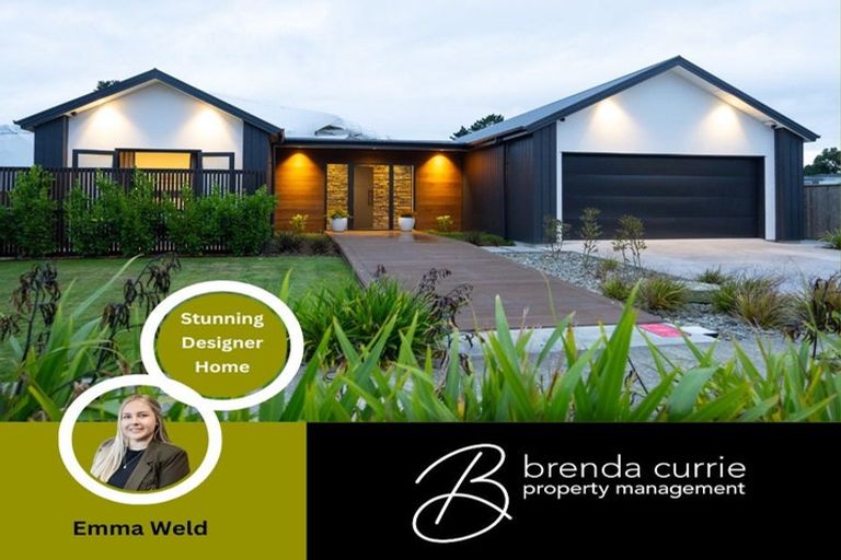 Photo of property in 11 Awanui Avenue, Hokowhitu, Palmerston North, 4410