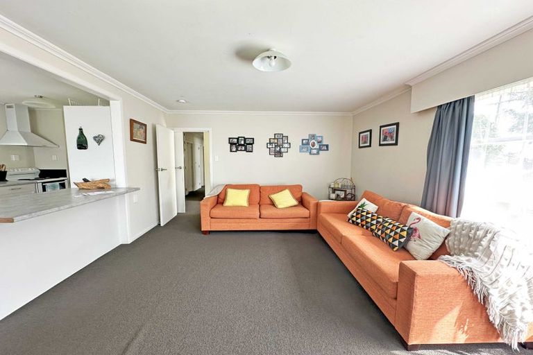 Photo of property in 2 Terence Street, Fairview Downs, Hamilton, 3214