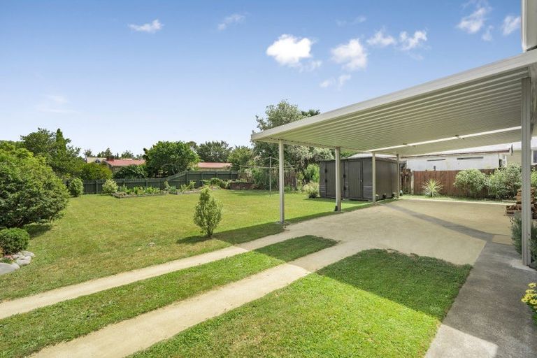 Photo of property in 76 Brandon Street, Featherston, 5710