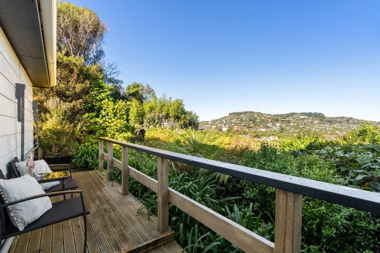 Photo of property in 43a Thatcher Crescent, Crofton Downs, Wellington, 6035