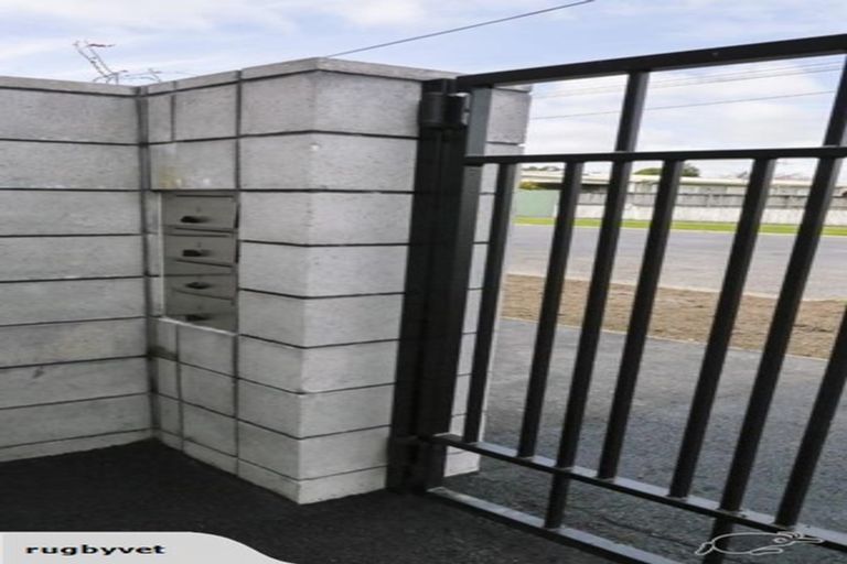 Photo of property in 24u4 Lyon Street, Frankton, Hamilton, 3204