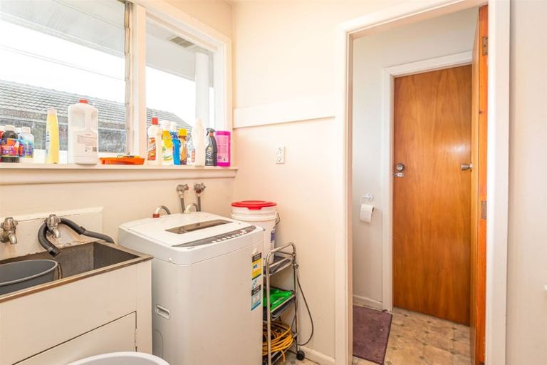 Photo of property in 37 Kent Lodge Avenue, Avonhead, Christchurch, 8042