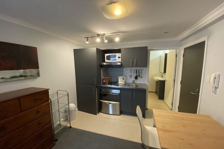 Photo of property in Monvie Apartments, 512/15 Holland Street, Te Aro, Wellington, 6011