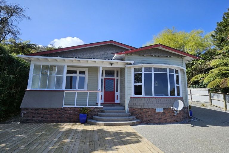 Photo of property in 11b Kilgour Road, Greymouth, 7805