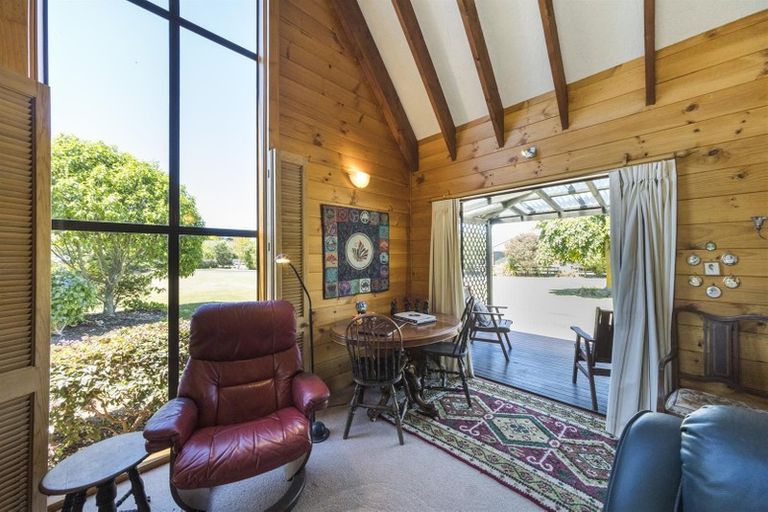 Photo of property in 9 Wanganui Road, Marton, 4710