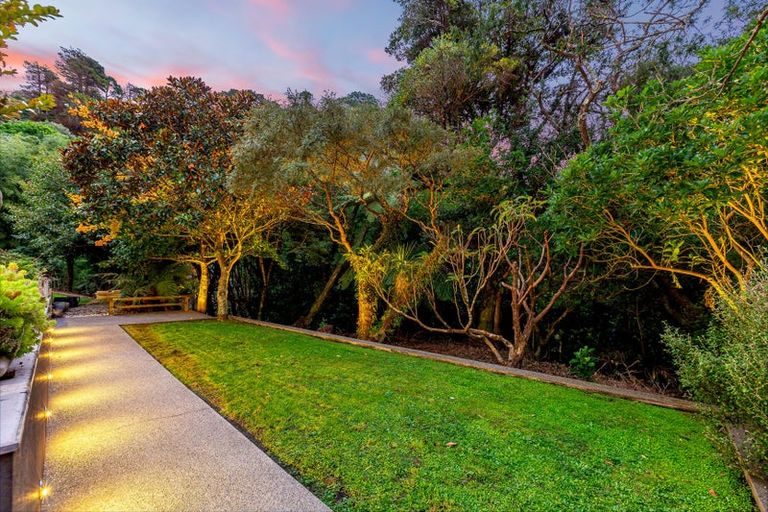 Photo of property in 2 Glen Road, Kelburn, Wellington, 6012