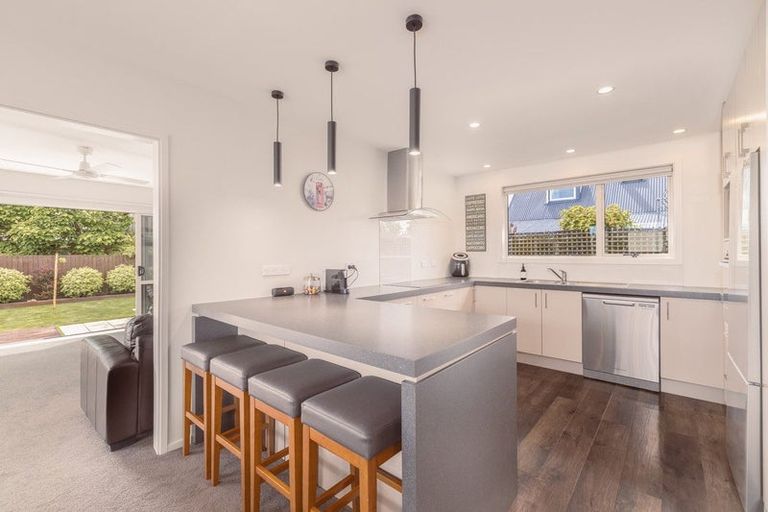 Photo of property in 83 Solomon Avenue, Redwood, Christchurch, 8051