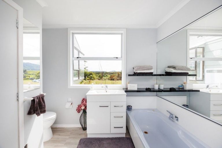 Photo of property in 71 Engles Road, Shannon, 4821