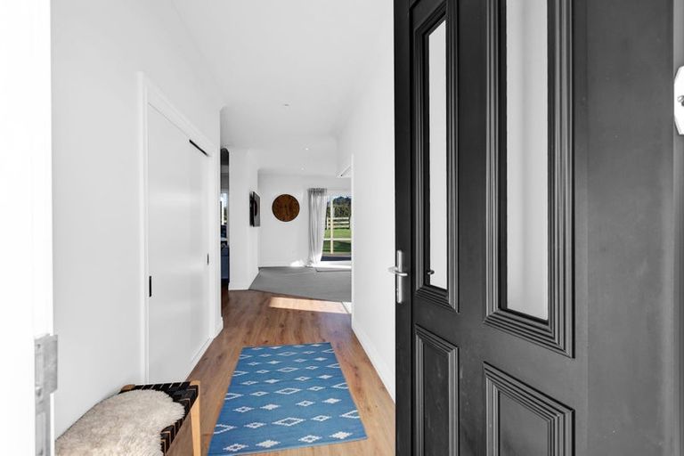 Photo of property in 159 Opunake Road, Stratford, 4391