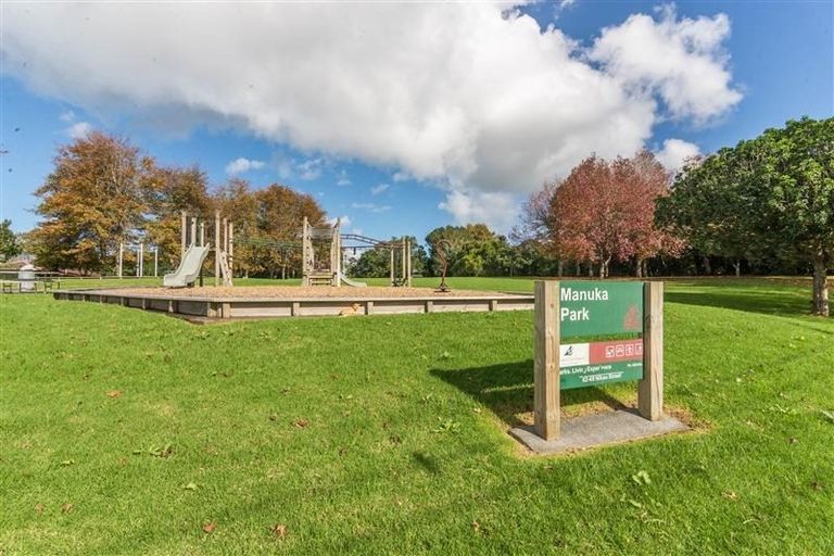 Photo of property in 4/57 Nikau Street, New Lynn, Auckland, 0600