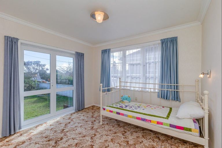 Photo of property in 196 Cambridge Street, Levin, 5510