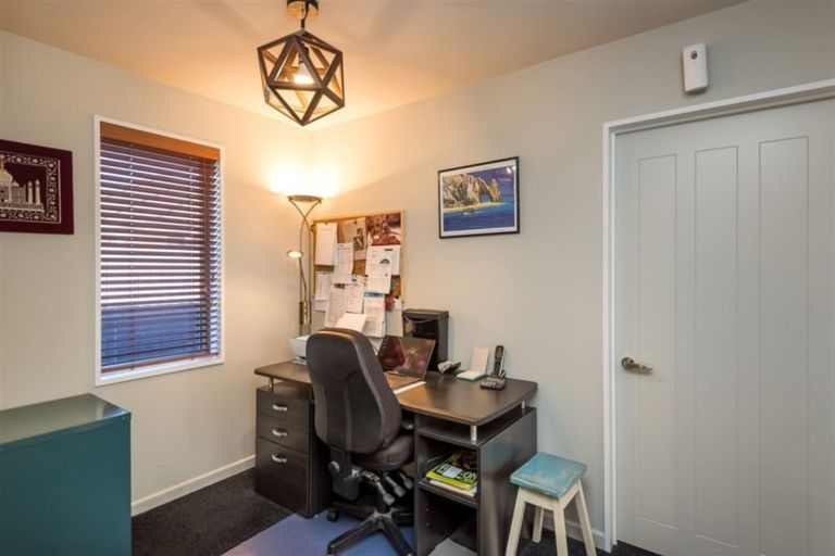 Photo of property in 31 Davaar Crescent, Broomfield, Christchurch, 8042