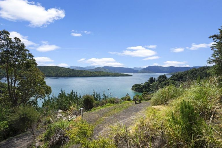 Photo of property in 126 Port Underwood Road, Waikawa, Picton, 7281