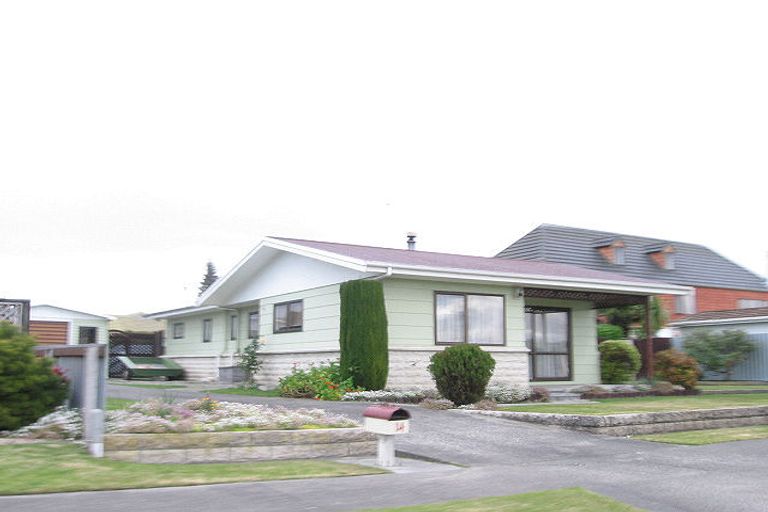Photo of property in 14 Cardiff Place, Tamatea, Napier, 4112