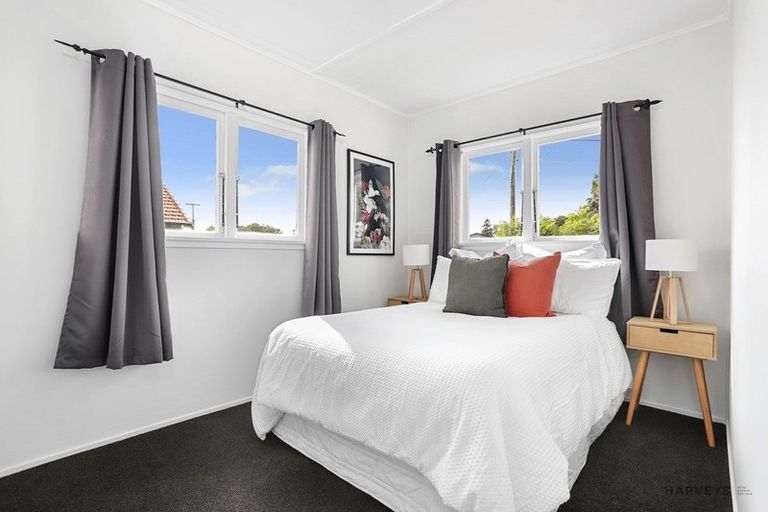 Photo of property in 35 Metcalfe Road, Ranui, Auckland, 0612