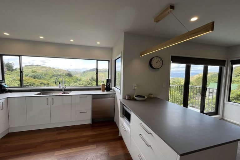 Photo of property in 3b Maldive Street, Khandallah, Wellington, 6035
