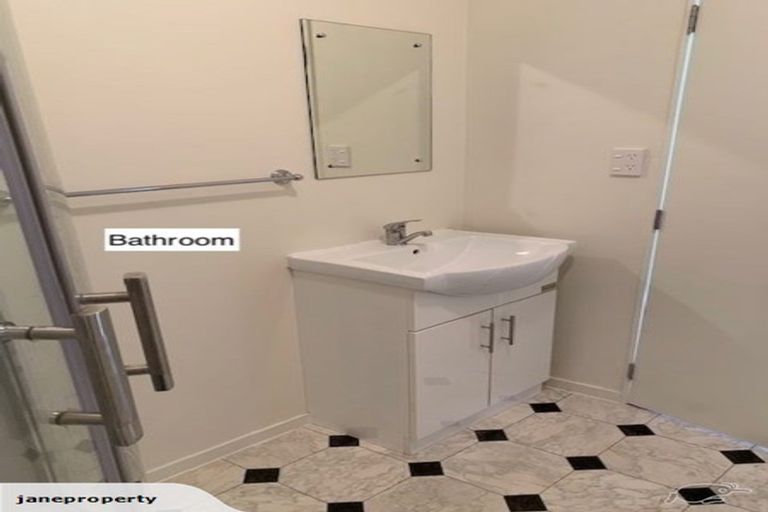 Photo of property in 12 Hugh Brown Drive, New Lynn, Auckland, 0600